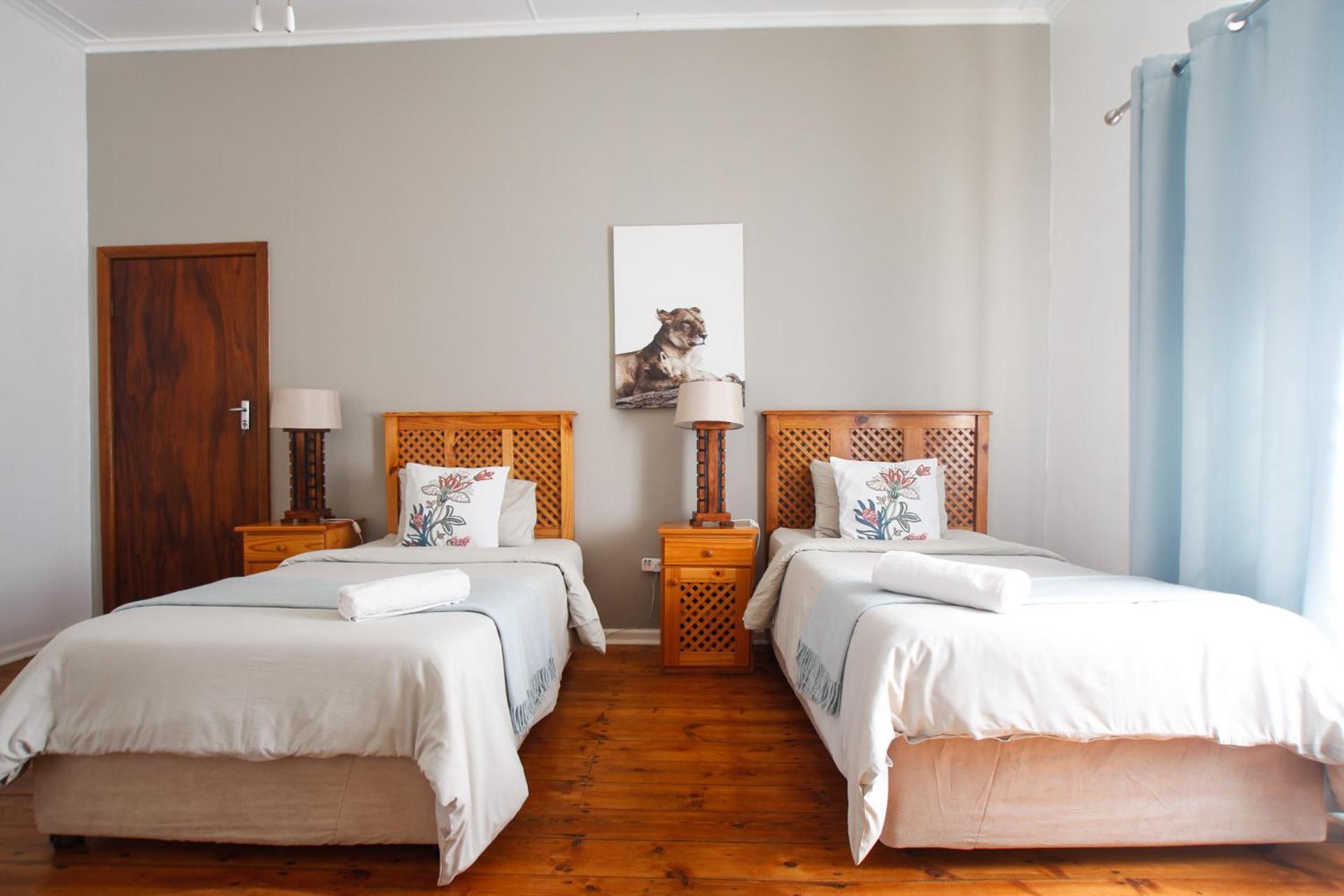 Steytlerville Royal Hotel Bagian luar foto